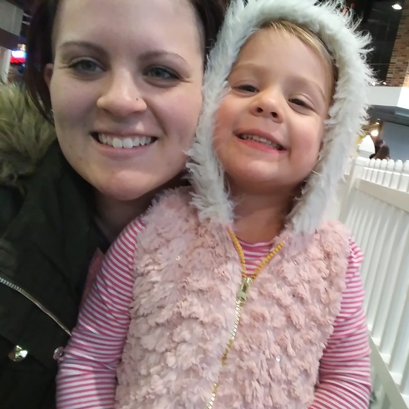 Meet your Posher, Kelsey - Picture 1 of 1